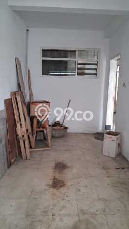 Lokasi terbaik! Rumah siap pakai disewakan di Klojen LB 300m2 Lokasi terbaik! Rumah siap pakai disewakan di Klojen LB 300m2