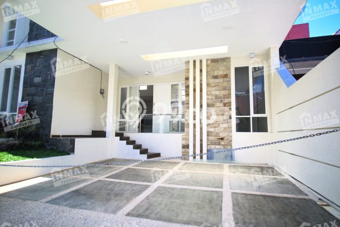 Disewakan! Rumah 3 Kamar Tidur &
2 Kamar Mandi di Dieng, Malang Disewakan! Rumah 3 Kamar Tidur &
2 Kamar Mandi di Dieng, Malang