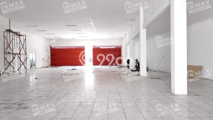 Disewakan Gudang komersial di Blimbing luas bangunan 810m2 Disewakan Gudang komersial di Blimbing luas bangunan 810m2