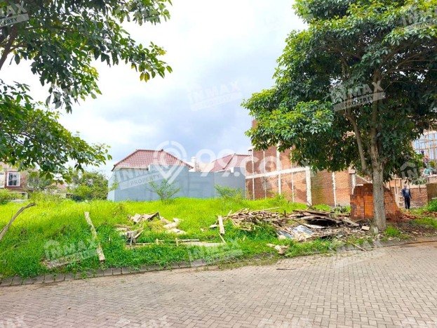 Lahan untuk Dijual di Singosari Malang Luas 375m2 Lahan untuk Dijual di Singosari Malang Luas 375m2