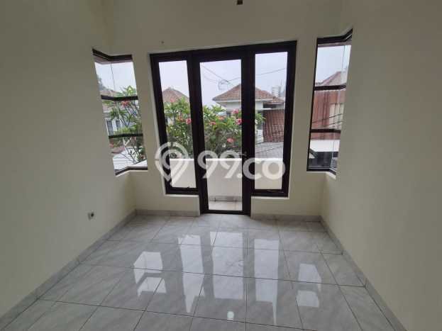Rumah Strategis Minimalis Lb 120m2 di Jagakarsa, Jakarta Selatan Rumah Strategis Minimalis Lb 120m2 di Jagakarsa, Jakarta Selatan