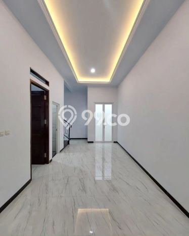 Rumah Strategis Minimalis Lb 140m2 di Cilandak, Jakarta Selatan Rumah Strategis Minimalis Lb 140m2 di Cilandak, Jakarta Selatan