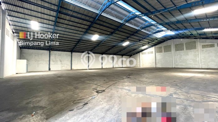 Gudang Disewakan di Kawasan Ramai Ngaliyan, Semarang Gudang Disewakan di Kawasan Ramai Ngaliyan, Semarang