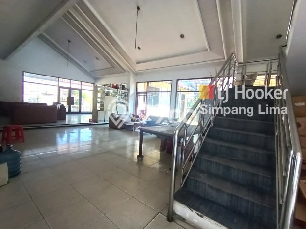 Rumah Eksklusif Dijual LT 1353m2 di Gajah Mungkur, Semarang Rumah Eksklusif Dijual LT 1353m2 di Gajah Mungkur, Semarang