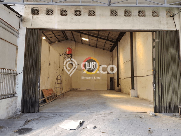Gudang Disewa di Semarang dengan LB 90m2 Area Komersial Ramai Gudang Disewa di Semarang dengan LB 90m2 Area Komersial Ramai