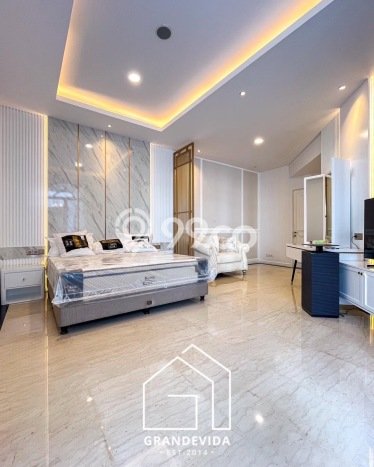 Dijual Rumah Premium dengan Fasilitas Sekitar Komplit di Menteng, Jakarta Pusat Dijual Rumah Premium dengan Fasilitas Sekitar Komplit di Menteng, Jakarta Pusat