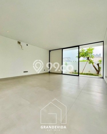 Dijual Rumah Luas Megah Dengan View Eksklusif di Pejaten, Jakarta Selatan Dijual Rumah Luas Megah Dengan View Eksklusif di Pejaten, Jakarta Selatan