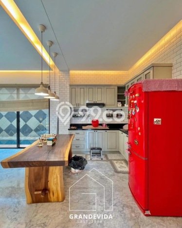 For Sale! Luxury House LT 210m2 Desain Modern di Pejaten For Sale! Luxury House LT 210m2 Desain Modern di Pejaten