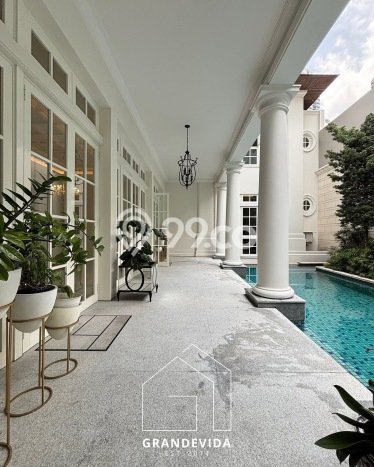 Dijual Rumah Luas Elegan Dengan View Eksklusif di Kuningan, Jakarta Selatan Dijual Rumah Luas Elegan Dengan View Eksklusif di Kuningan, Jakarta Selatan
