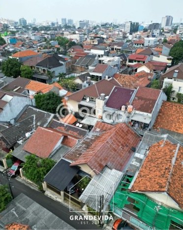 Hunian Eksklusif Dijual LT 204m2 di Kebayoran Baru, Jakarta Selatan Hunian Eksklusif Dijual LT 204m2 di Kebayoran Baru, Jakarta Selatan