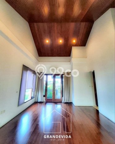 Rumah Mewah LB 900m2 Siap Huni Desain Elegan di Pondok Indah, Jakarta Selatan Rumah Mewah LB 900m2 Siap Huni Desain Elegan di Pondok Indah, Jakarta Selatan