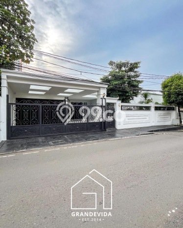 Siap Huni Rumah Mewah 5 Kamar di Cilandak Dekat ke Mana Saja Siap Huni Rumah Mewah 5 Kamar di Cilandak Dekat ke Mana Saja