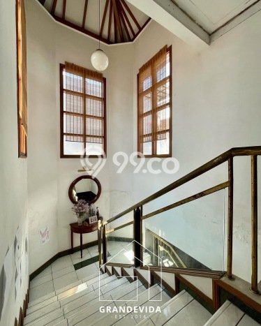 Dijual Rumah Mewah Megah Dengan View Eksklusif di Lebak Bulus, Jakarta Selatan Dijual Rumah Mewah Megah Dengan View Eksklusif di Lebak Bulus, Jakarta Selatan