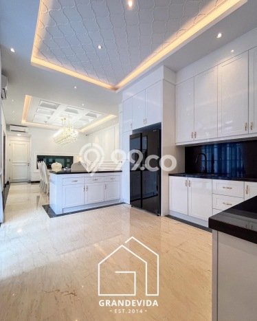 Dijual Rumah Premium dengan Fasilitas Sekitar Komplit di Menteng, Jakarta Pusat Dijual Rumah Premium dengan Fasilitas Sekitar Komplit di Menteng, Jakarta Pusat