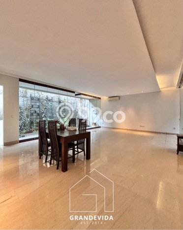 Dijual Rumah Premium dengan Fasilitas Sekitar Lengkap di Cilandak, Jakarta Selatan Dijual Rumah Premium dengan Fasilitas Sekitar Lengkap di Cilandak, Jakarta Selatan