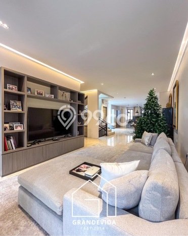 Hunian Mewah LB 480m2 Siap Huni Desain Elegan di Bintaro, Jakarta Selatan Hunian Mewah LB 480m2 Siap Huni Desain Elegan di Bintaro, Jakarta Selatan