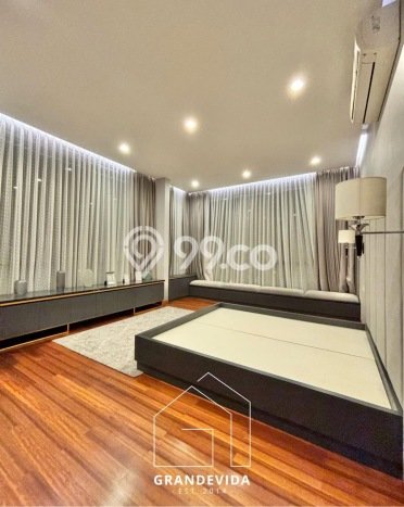 Dijual Rumah Premium dengan Fasilitas Sekitar Komplit di Cilandak, Jakarta Selatan Dijual Rumah Premium dengan Fasilitas Sekitar Komplit di Cilandak, Jakarta Selatan