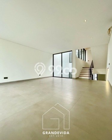 Dijual Rumah Luas Megah Dengan View Eksklusif di Pejaten, Jakarta Selatan Dijual Rumah Luas Megah Dengan View Eksklusif di Pejaten, Jakarta Selatan