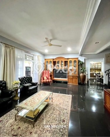 Rumah Mewah LB 360m2 Siap Pakai Desain Elegan di Cipete, Jakarta Selatan Rumah Mewah LB 360m2 Siap Pakai Desain Elegan di Cipete, Jakarta Selatan