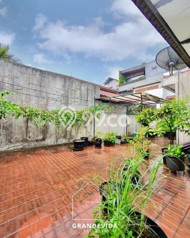 Rumah Luxury Modern Siap Huni di Lebak Bulus Jakarta Selatan Rumah Luxury Modern Siap Huni di Lebak Bulus Jakarta Selatan