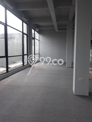 Unit Komersial Dijual di Kebon Jeruk Jakarta Barat Luas Tanah 1585m2, Luas Bangunan 2910m2 Unit Komersial Dijual di Kebon Jeruk Jakarta Barat Luas Tanah 1585m2, Luas Bangunan 2910m2