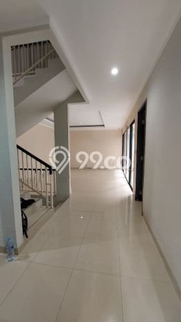 Jarang Ada! Rumah Sewa 5 Kamar Nyaman Siap Huni Bintaro Jarang Ada! Rumah Sewa 5 Kamar Nyaman Siap Huni Bintaro