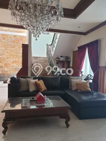 Rumah Luxury Modern Tanpa Renovasi di Bintaro Tangerang Selatan Rumah Luxury Modern Tanpa Renovasi di Bintaro Tangerang Selatan