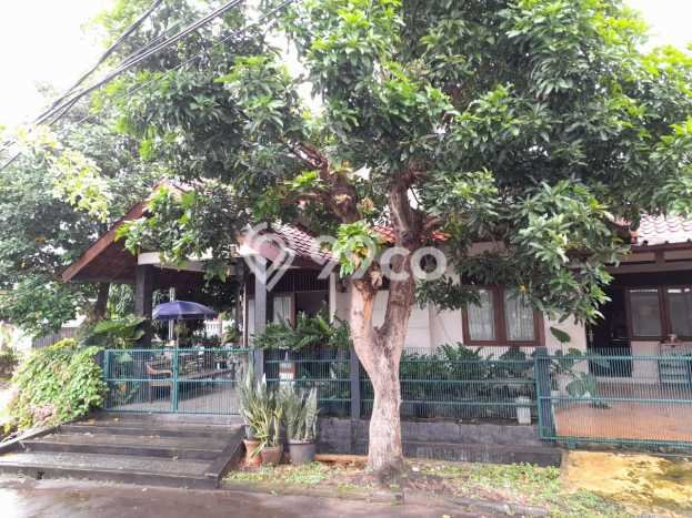 Jual Rumah Luas Elegan Dengan View Eksklusif di Bintaro, Tangerang Selatan Jual Rumah Luas Elegan Dengan View Eksklusif di Bintaro, Tangerang Selatan