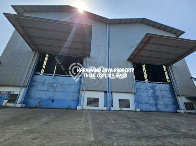 Pabrik Dijual di Karawang Timur Karawang dengan Luas Bangunan 11000m2 Pabrik Dijual di Karawang Timur Karawang dengan Luas Bangunan 11000m2