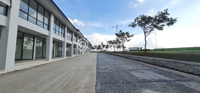 Ruko Disewakan di Area Ramai Karawang Barat, Karawang Ruko Disewakan di Area Ramai Karawang Barat, Karawang