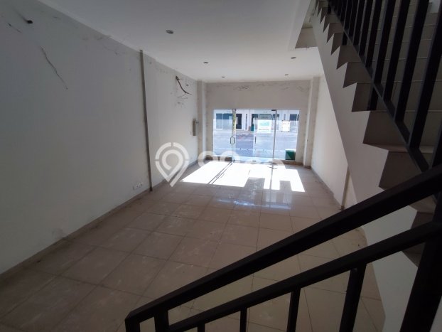 Ruko Disewakan di Area Ramai Karawang Timur, Karawang Ruko Disewakan di Area Ramai Karawang Timur, Karawang