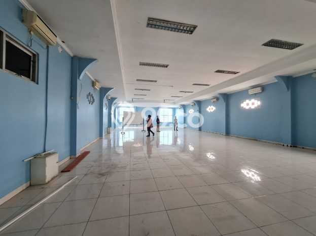 Ruko bagus disewakan di Karawang Barat Karawang dengan LB 1100m2 harga sewa terbaik Ruko bagus disewakan di Karawang Barat Karawang dengan LB 1100m2 harga sewa terbaik