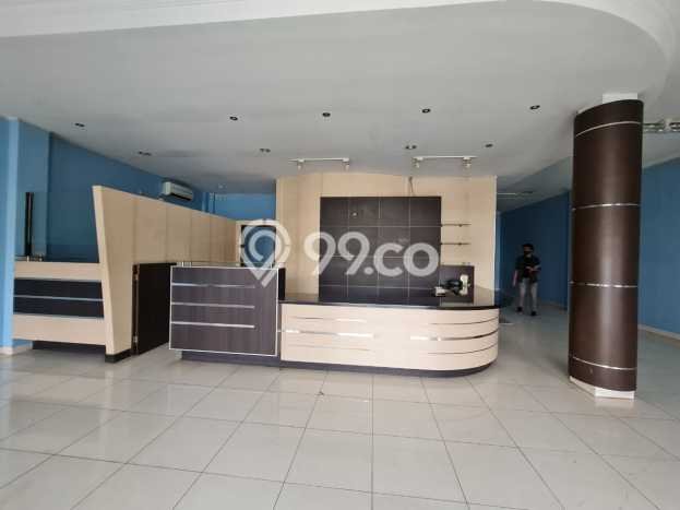Ruko bagus disewakan di Karawang Barat Karawang dengan LB 1100m2 harga sewa terbaik Ruko bagus disewakan di Karawang Barat Karawang dengan LB 1100m2 harga sewa terbaik