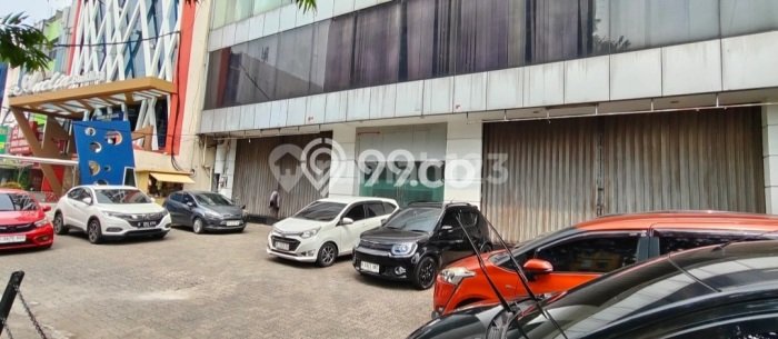 Unit Kantor disewakan di Kebayoran Baru Jakarta Selatan dengan LT 625m2 / LB 1400m2 Unit Kantor disewakan di Kebayoran Baru Jakarta Selatan dengan LT 625m2 / LB 1400m2