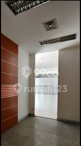Unit Kantor disewakan di Kebayoran Baru Jakarta Selatan dengan LT 625m2 / LB 1400m2 Unit Kantor disewakan di Kebayoran Baru Jakarta Selatan dengan LT 625m2 / LB 1400m2