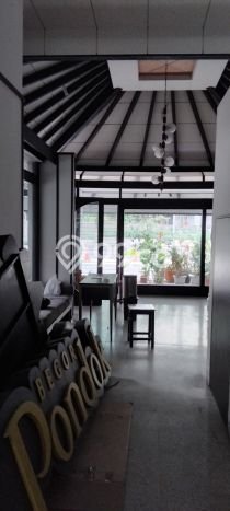 FOR RENT! Ruko di Thamrin Cocok untuk Bisnis 500m2 FOR RENT! Ruko di Thamrin Cocok untuk Bisnis 500m2