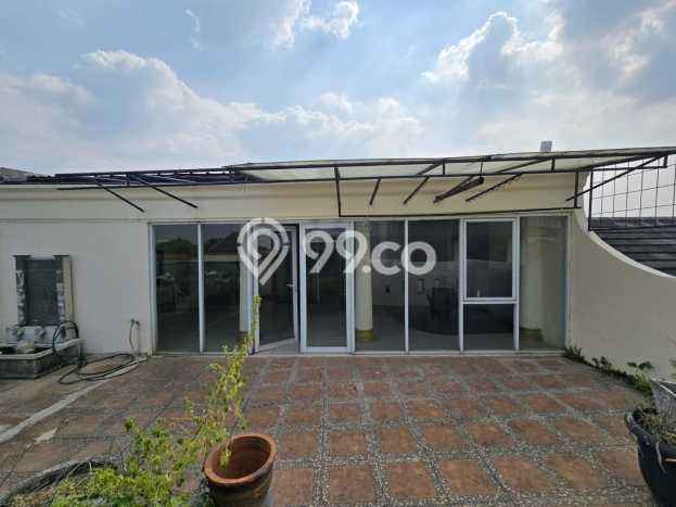 Rumah Luxury Modern Tanpa Renovasi di Cijantung Jakarta Timur Rumah Luxury Modern Tanpa Renovasi di Cijantung Jakarta Timur