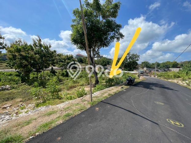 Tanah Area Strategis di , Luas 310m2m², Cocok untuk Investasi Tanah Area Strategis di , Luas 310m2m², Cocok untuk Investasi