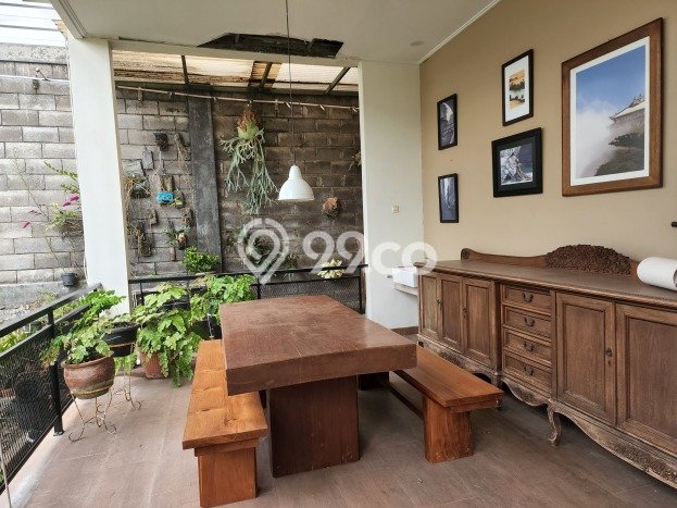 Rumah Mewah LB 450m2 Siap Pakai Desain Elegan di Setiabudi, Bandung Rumah Mewah LB 450m2 Siap Pakai Desain Elegan di Setiabudi, Bandung