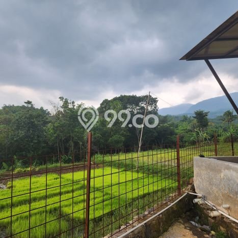 JUAL CEPAT! Rumah Siap Huni Lokasi Premium Cicalengka, Luas 60m² LB 32m² JUAL CEPAT! Rumah Siap Huni Lokasi Premium Cicalengka, Luas 60m² LB 32m²
