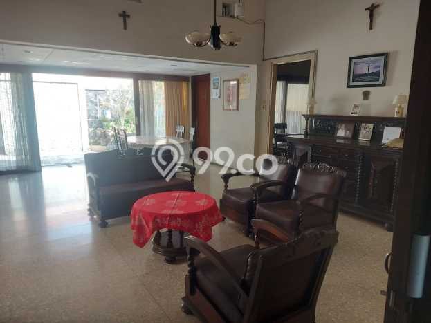 Rumah Luxury Modern Tanpa Renovasi di Sayap Dago Bandung Rumah Luxury Modern Tanpa Renovasi di Sayap Dago Bandung