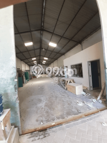 Gudang Dijual di Surabaya LT 785m2 & LB 660m2 Lokasi Terbaik! Gudang Dijual di Surabaya LT 785m2 & LB 660m2 Lokasi Terbaik!