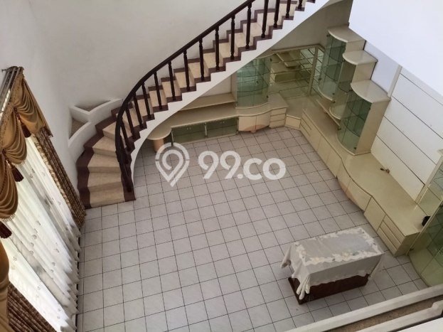 Jual Rumah Mewah Megah Dengan View Eksklusif di Manyar, Surabaya Jual Rumah Mewah Megah Dengan View Eksklusif di Manyar, Surabaya