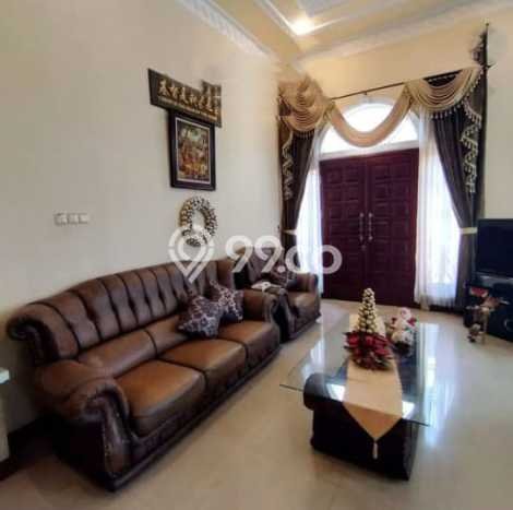 Rumah Elit Modern Tanpa Renovasi di Araya Malang Rumah Elit Modern Tanpa Renovasi di Araya Malang
