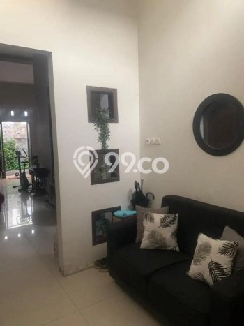 Rumah Luas Asri 3 KT Siap Huni di Lidah Kulon Surabaya Rumah Luas Asri 3 KT Siap Huni di Lidah Kulon Surabaya