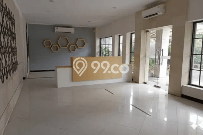 Disewakan Ruko di Kawasan Ramai Diponegoro Luas 650m2 Disewakan Ruko di Kawasan Ramai Diponegoro Luas 650m2