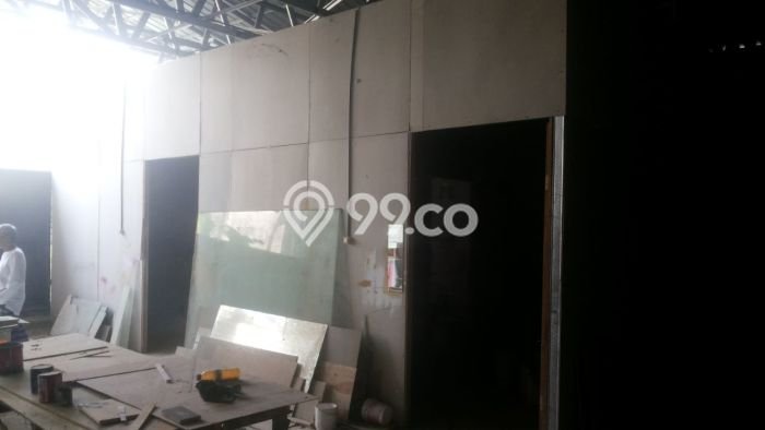 Gudang Dijual di Driyorejo LT 696m2, LB 696m2 untuk Investasi Gudang Dijual di Driyorejo LT 696m2, LB 696m2 untuk Investasi