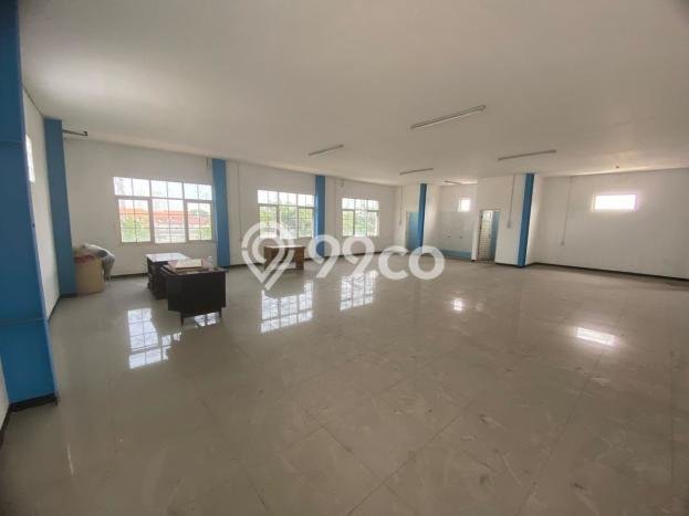 Gudang Bagus Dijual LB 1600m2 Lokasi Strategis Surabaya Area Cocok untuk Bisnis Gudang Bagus Dijual LB 1600m2 Lokasi Strategis Surabaya Area Cocok untuk Bisnis