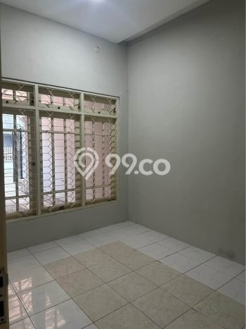 Lokasi strategis! Rumah siap huni disewakan di Wiyung LB 250m2 Lokasi strategis! Rumah siap huni disewakan di Wiyung LB 250m2