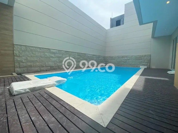 Rumah Elit Modern Siap Huni di Citraland Surabaya Rumah Elit Modern Siap Huni di Citraland Surabaya